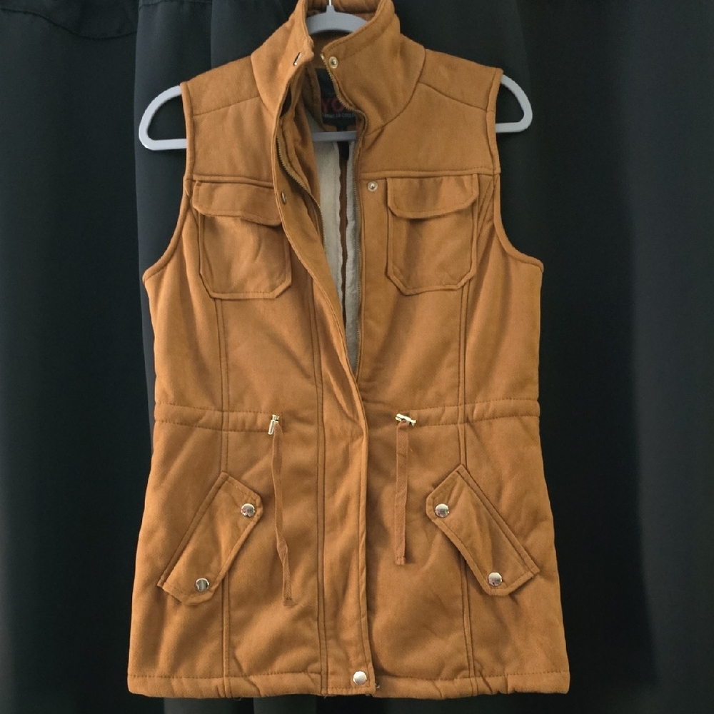 Yoki Women's Brown Sleeveless Vest